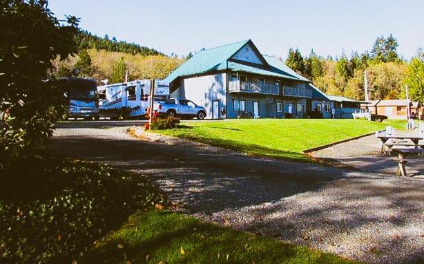 Motel The Waterfront At Potlatch à Shelton Extérieur photo